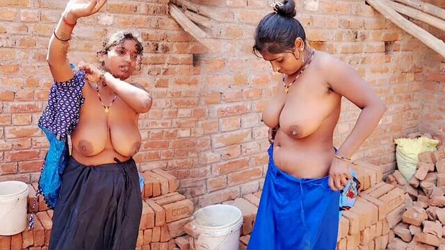Big Boobs Hot Bhabhi Changing Her Cloth and Fingering Pussy After Bathing