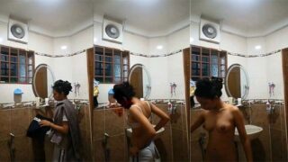 Cousin Sister Bathroom Spying Cam Video