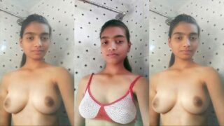 Indian girl showing her boobs in video call
